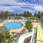 Linge Literie Et Toilette Fournis, Un Grand Confort, A Cote Ou A 5 Minutes Des Piscines Tous 3 Grande Terrasse Couverte * Fréjus