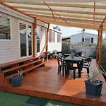 Linge Literie Et Toilette Fournis, Un Grand Confort, A Cote Ou A 5 Minutes Des Piscines Tous 3 Grande Terrasse Couverte * Fréjus