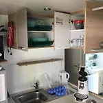 Kemping Linge Literie Et Toilette Fournis, Un Grand Confort, A Cote Ou A 5 Minutes Des Piscines Tous 3 Grande Terrasse Couverte *