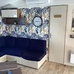 Linge Literie Et Toilette Fournis, Un Grand Confort, A Cote Ou A 5 Minutes Des Piscines Tous 3 Grande Terrasse Couverte Kemping *