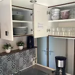 Linge Literie Et Toilette Fournis, Un Grand Confort, A Cote Ou A 5 Minutes Des Piscines Tous 3 Grande Terrasse Couverte Fréjus