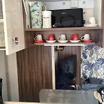 Kemping Linge Literie Et Toilette Fournis, Un Grand Confort, A Cote Ou A 5 Minutes Des Piscines Tous 3 Grande Terrasse Couverte