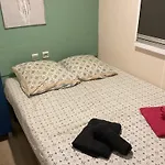 Linge Literie Et Toilette Fournis, Un Grand Confort, A Cote Ou A 5 Minutes Des Piscines Tous 3 Grande Terrasse Couverte Kemping