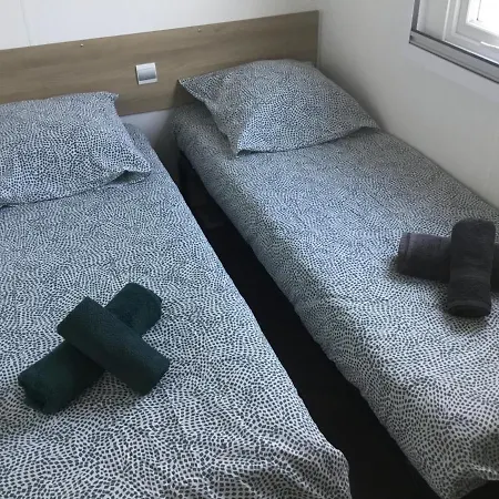Linge Literie Et Toilette Fournis, Un Grand Confort, A Cote Ou A 5 Minutes Des Piscines Tous 3 Grande Terrasse Couverte Camping *
